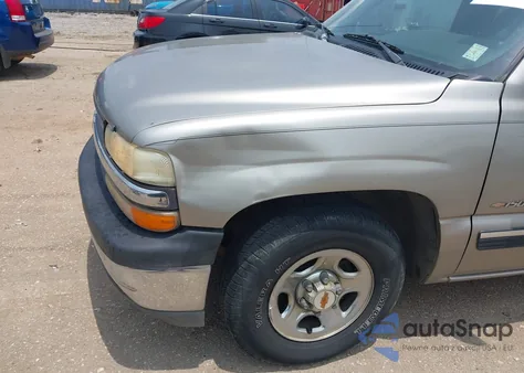 2000 Chevrolet Silverado 1500 from USA, damaged, VIN 1GCEC14VXYZ173296
